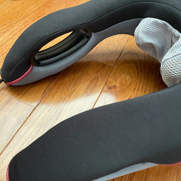 Homedics Back/ Shoulder Massager - Picture 4 of 6